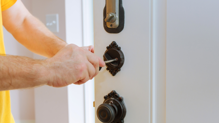 Locksmith in Costa Mesa, CA